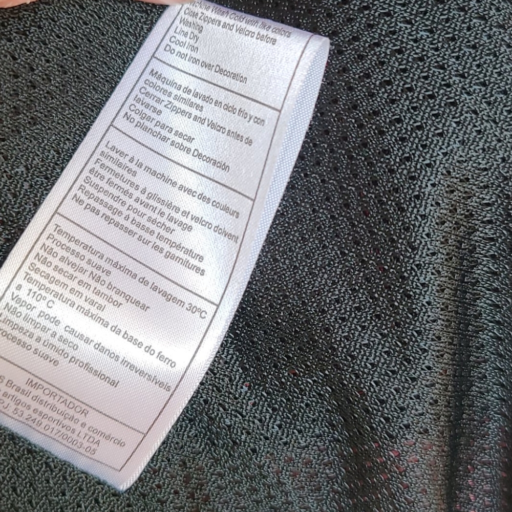 ASICS Jacket Red - Picture 7 of 10